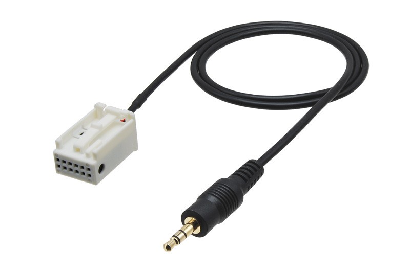 Autospecifikus aux adapter és bluetoot egységek