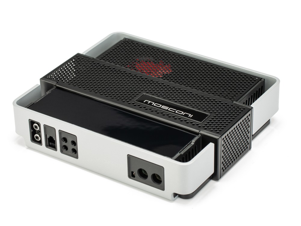 Mosconi PRO 2-10 2 csatornás High Performance 2 csatornás autóhifi erősítő 1
