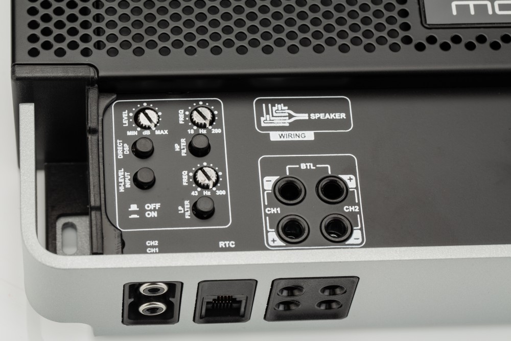 Mosconi PRO 2-10 2 csatornás High Performance 2 csatornás autóhifi erősítő 8