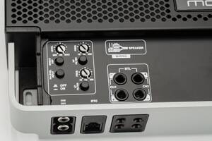 Mosconi PRO 2-10 2 csatornás High Performance 2 csatornás autóhifi erősítő 8