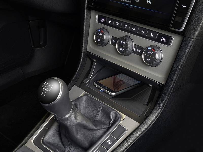 ALPINE KCE-G7QI Multimédia interfészek 0