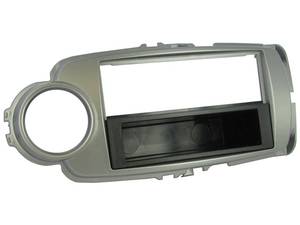 Connects2 Toyota Yaris 2011-2014 autórádió beépítő keret Ezüst  Toyota