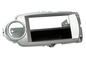  Toyota Yaris (XP13) 2011.10-2014.07 autórádió beépítő keret Ezüst 281300-25-1 Autóspecifikus kiegésszítők