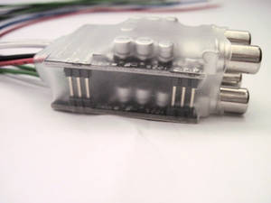  Mosconi HLA-DUAL High-Low adapter (jelszintcs?kkent?) 4 csatorn?s Mosconi Gladen autóhifi er?sít?k